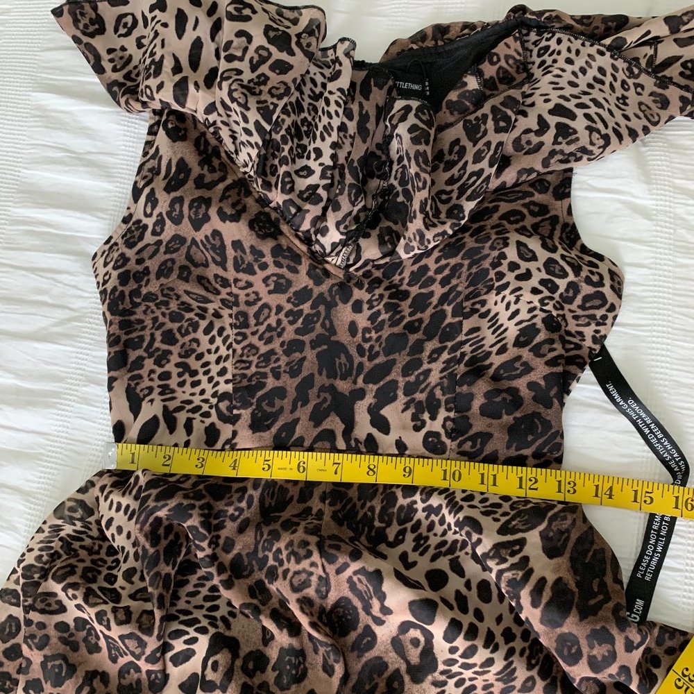 NWT PrettyLittleThing Women´s Romper, Size 4 - Picture 15 of 16